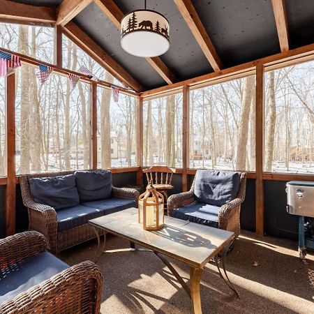 Cozy Cabin At Poconos With Hot Tub And Fire Pit East Stroudsburg Zewnętrze zdjęcie